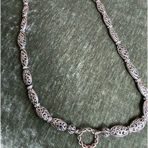 Eyeglasses holder necklace